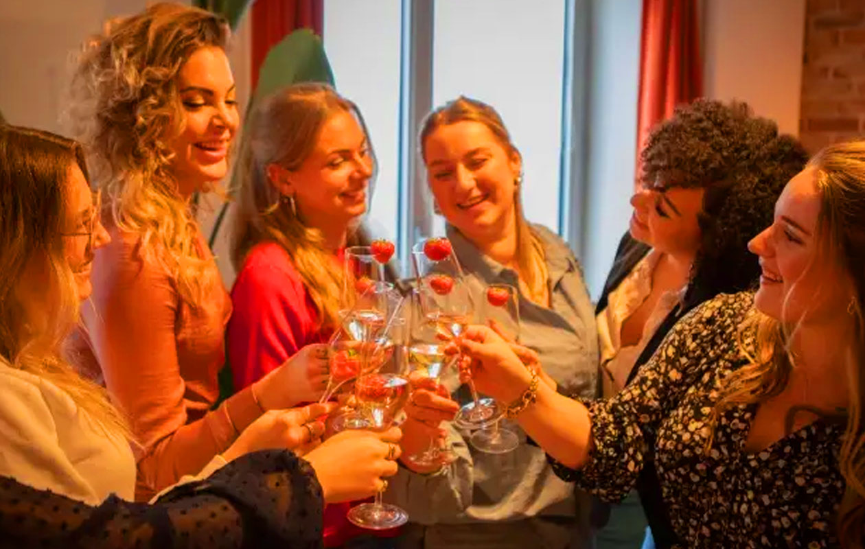 Vibratorparty met vriendinnen bij jou thuis