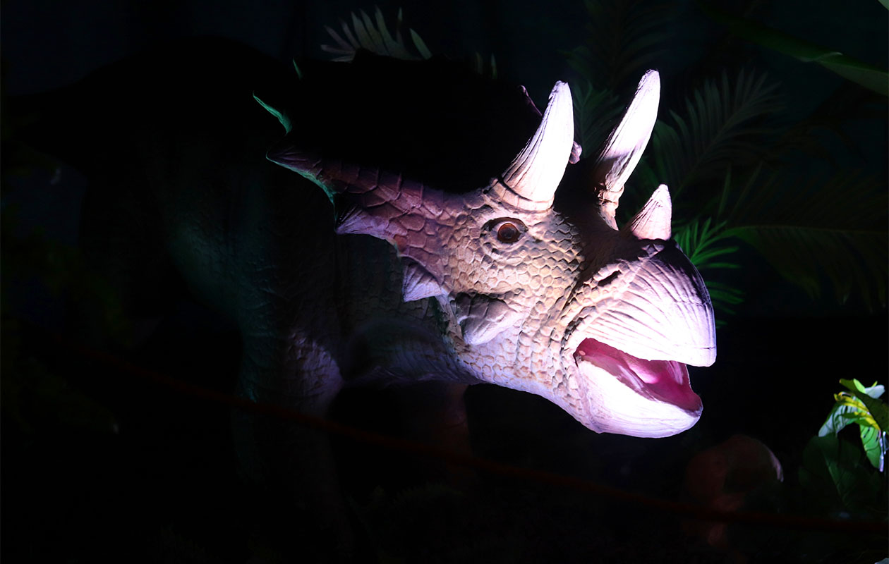 Ticket World of Dinos - The Expedition in Zandvoort (2 personen)