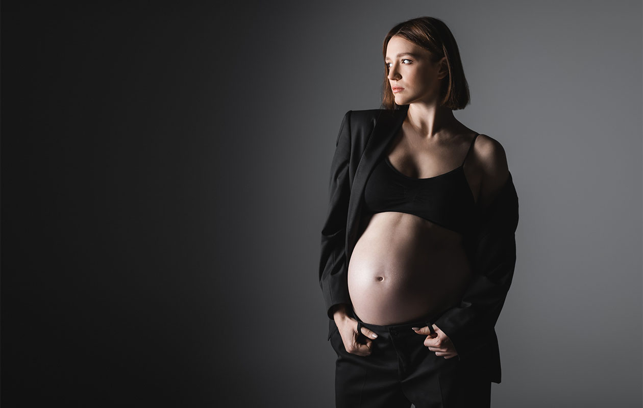 Zwangerschap of newbornshoot bij Fero Studio Den Haag (2-4p.)