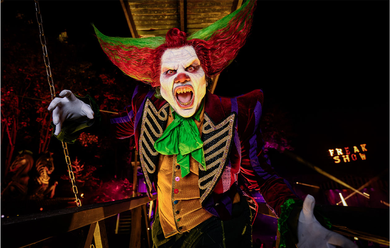Overnacht met 4 of 8 personen in Walibi Village incl. Fright Nights of Spooky Days