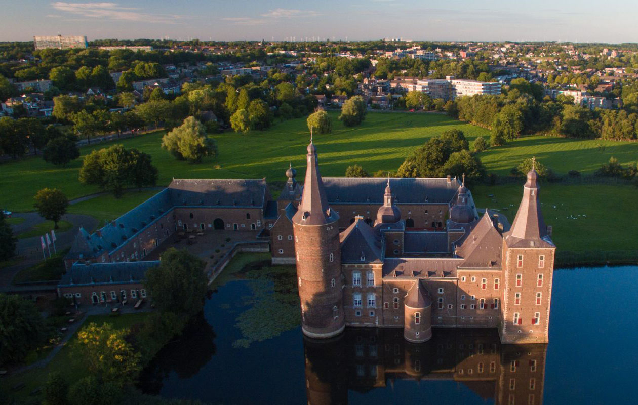 Ticket Kasteel Hoensbroek in Zuid-Limburg (2p.)