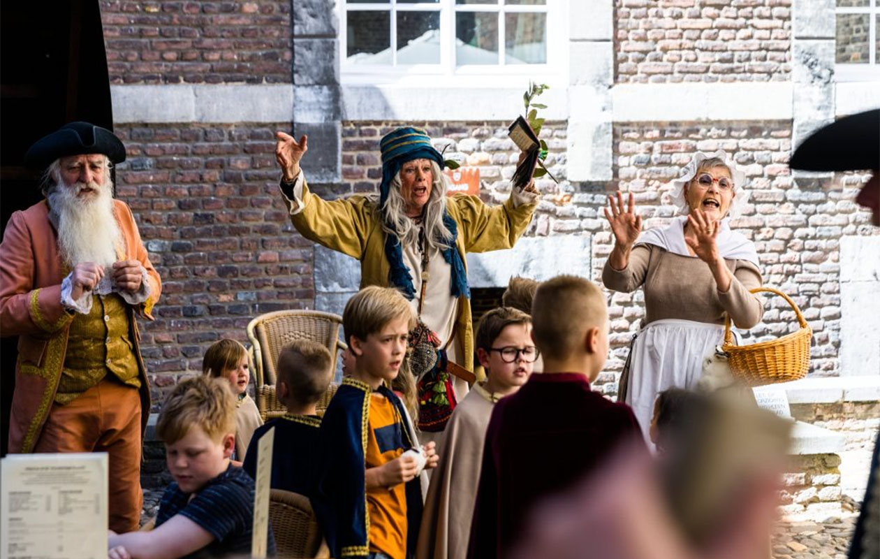 Ticket Kasteel Hoensbroek in Zuid-Limburg (2p.)