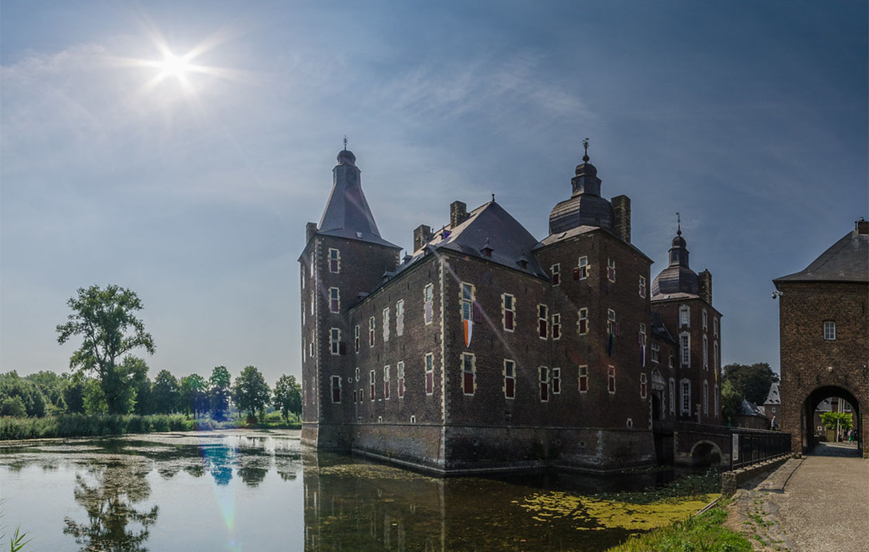 Ticket Kasteel Hoensbroek in Zuid-Limburg (2p.)