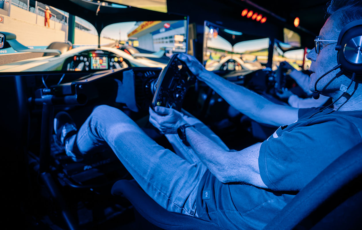 Racen in een F1-simulator (2p.)