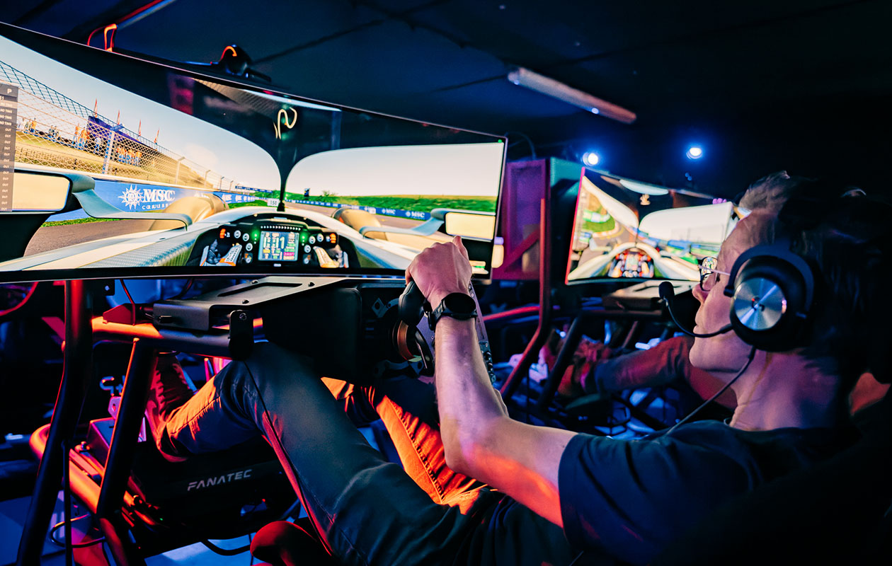 Racen in een F1-simulator (2p.)
