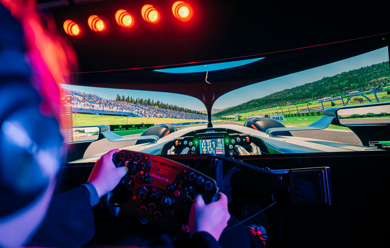 Racen in een F1-simulator (2p.)