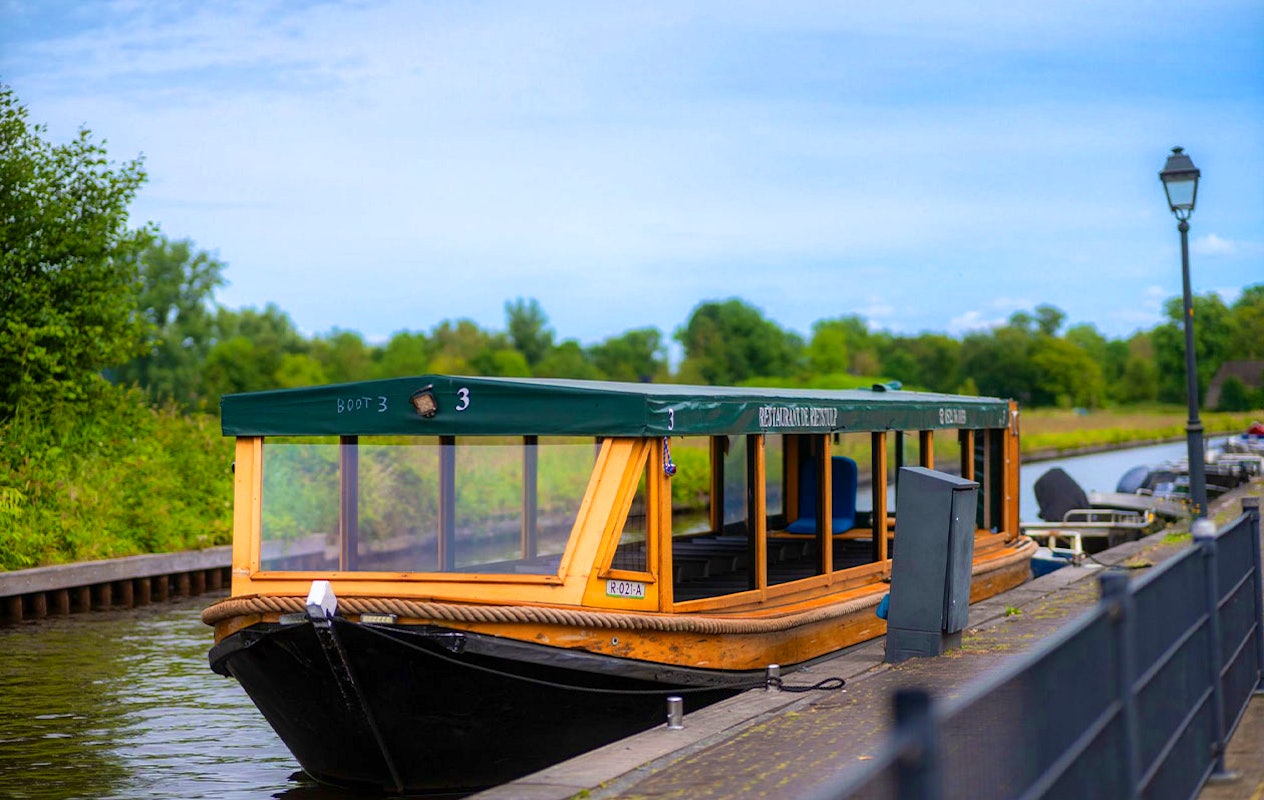 Rondvaart in Giethoorn 1 uur (2p.)