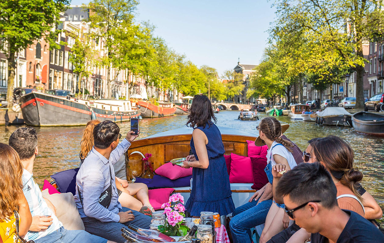 Rondvaart door Amsterdam met Captain Jack (2p.)