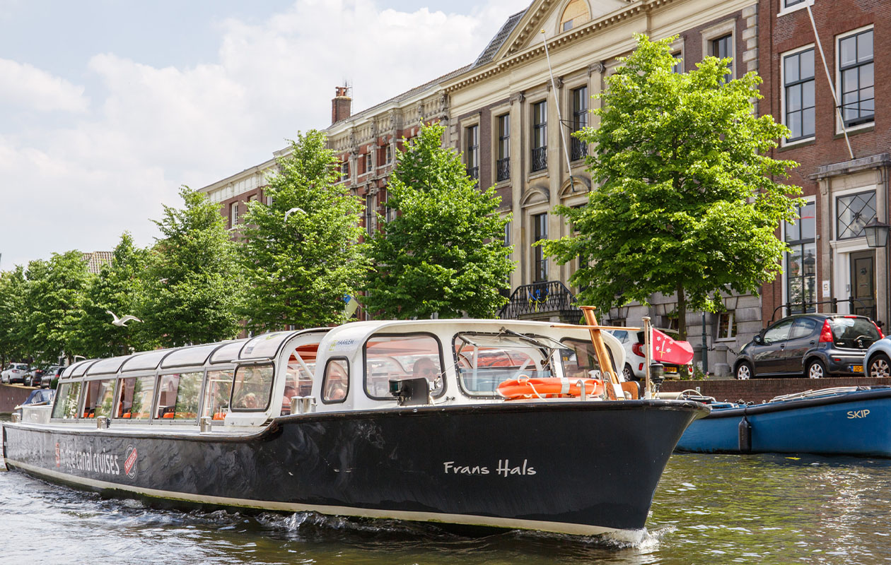 Rondvaart door Haarlem met Smidtje Canal Cruises (2p.)