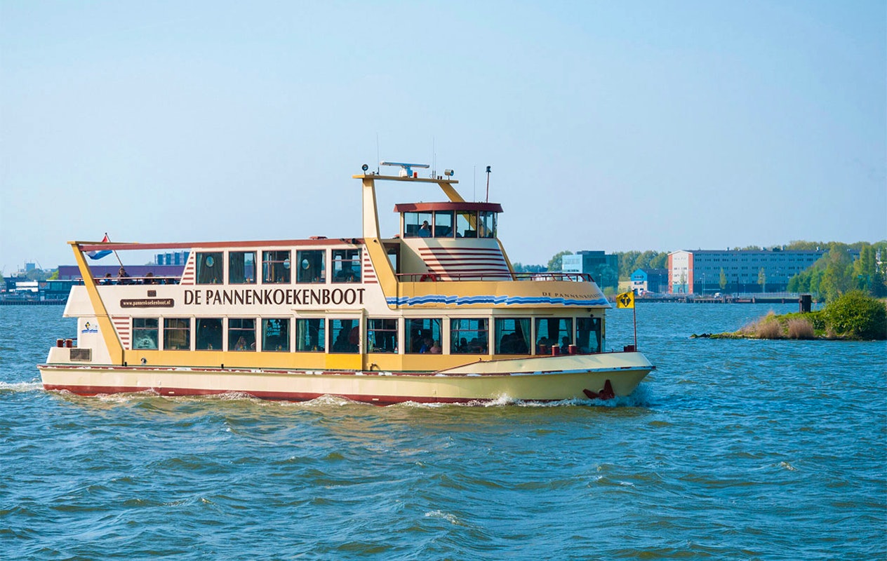Rondvaart + onbeperkt pannenkoeken met de Pannenkoekenboot (2p.)