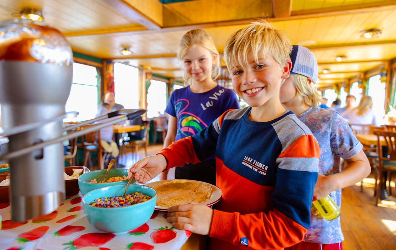 Rondvaart + onbeperkt pannenkoeken met de Pannenkoekenboot (2p.)