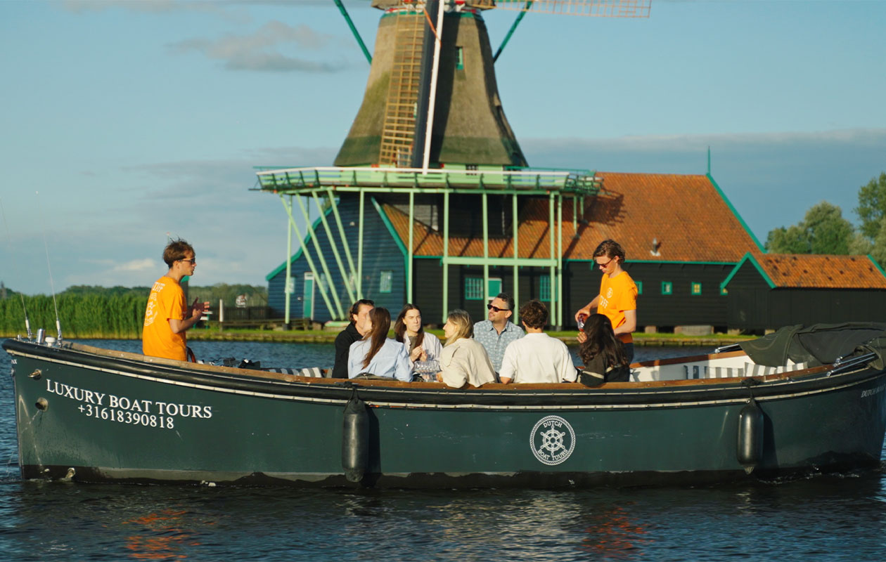 Rondvaart in Zaandam langs de Zaanse Schans (2p.)