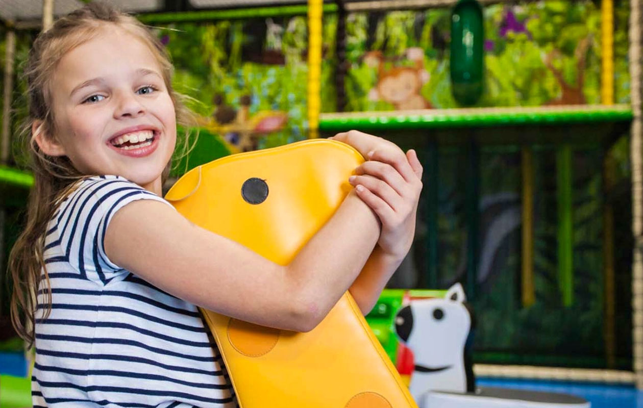 Ticket Tarzan & Jane + kindergerecht naar keuze (2p.)