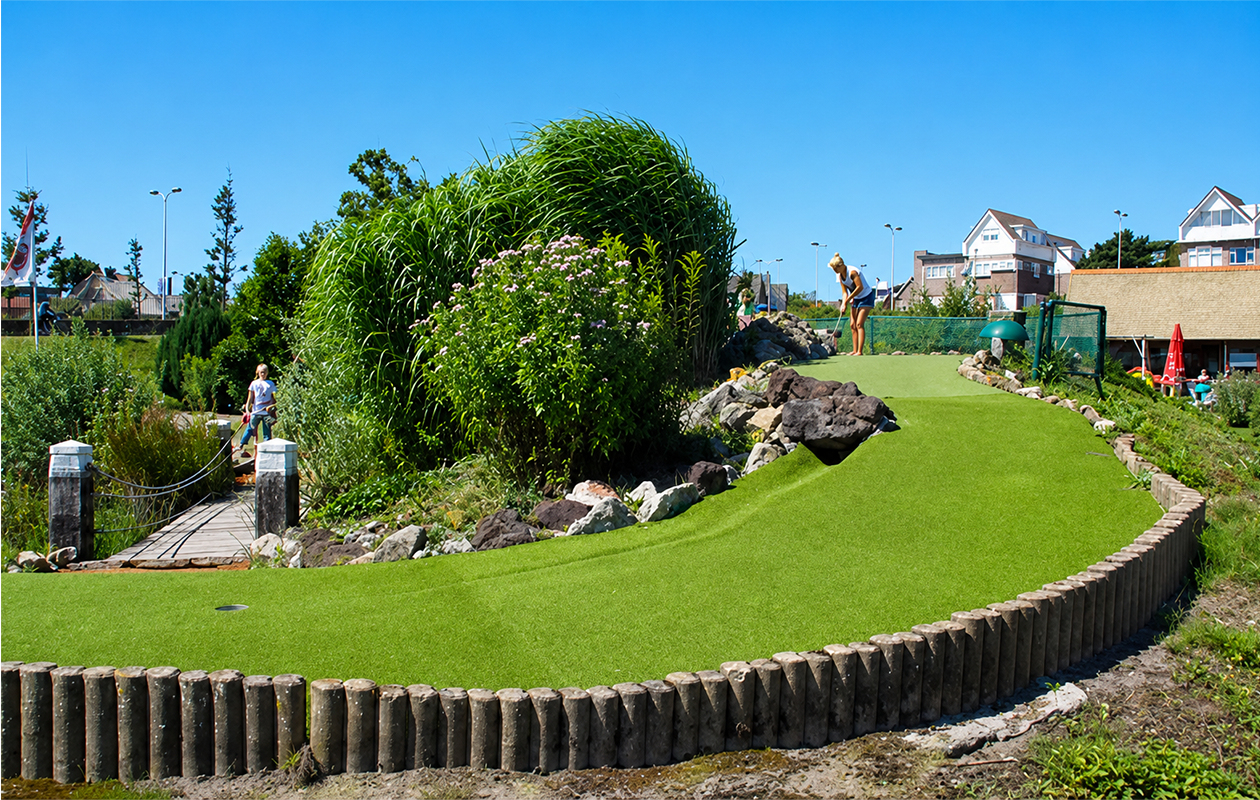 18 holes midgetgolf bij Adventure Park De Rollygolf Noordwijk voor 2 personen