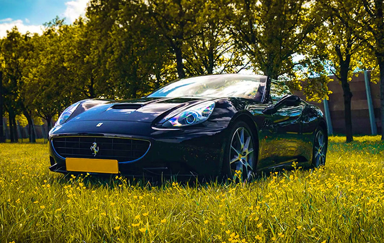 Droomrit: rijden in een Ferrari California (1p.)