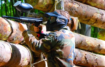 Paintballen op een kasteeldomein in België (10p.)
