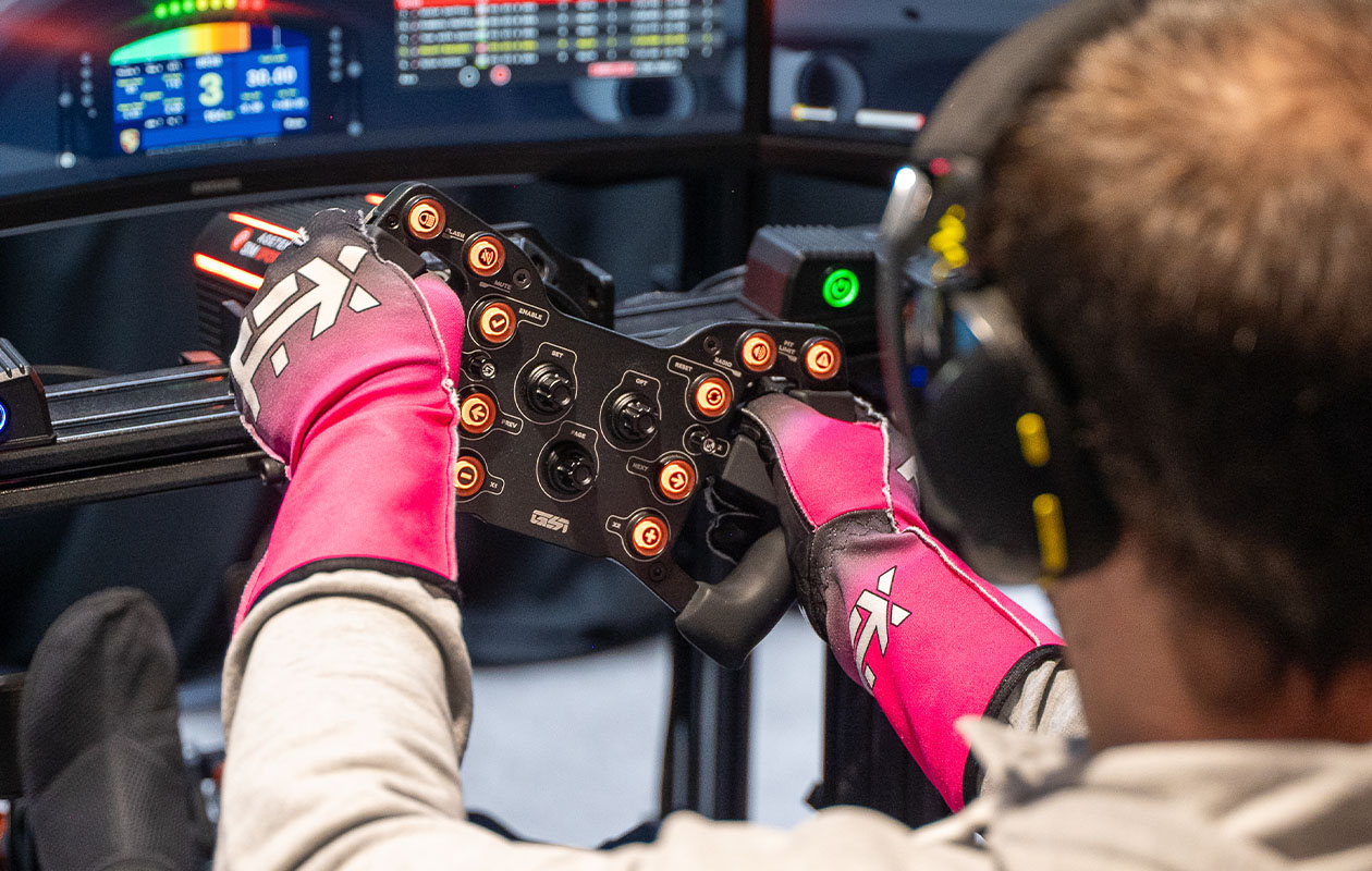 2 sessies in een autoracesimulator