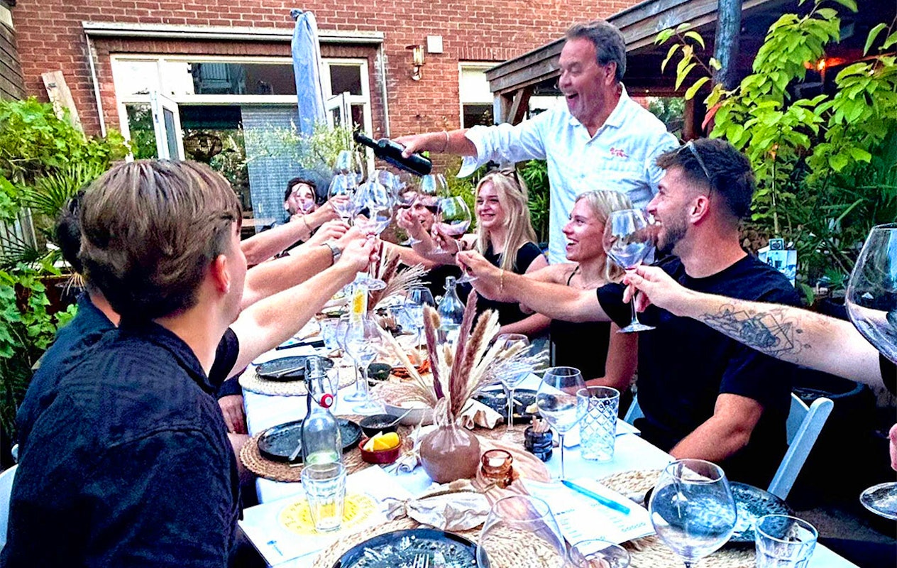 Bubbelproeverij aan huis met De Kasteelhoeve + gratis fles Cava (6p.)