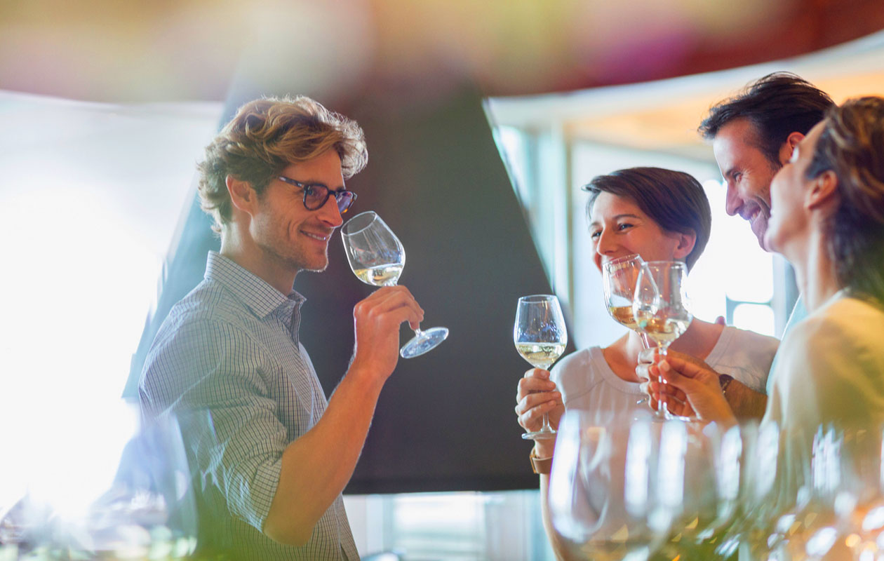 Wijnproeverij van Bleuzé Wines bij jou thuis (2-8 p.)