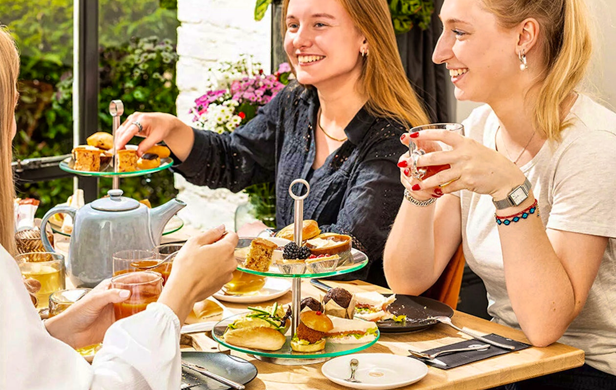 High Tea bij Fletcher Hotels (2 p.)