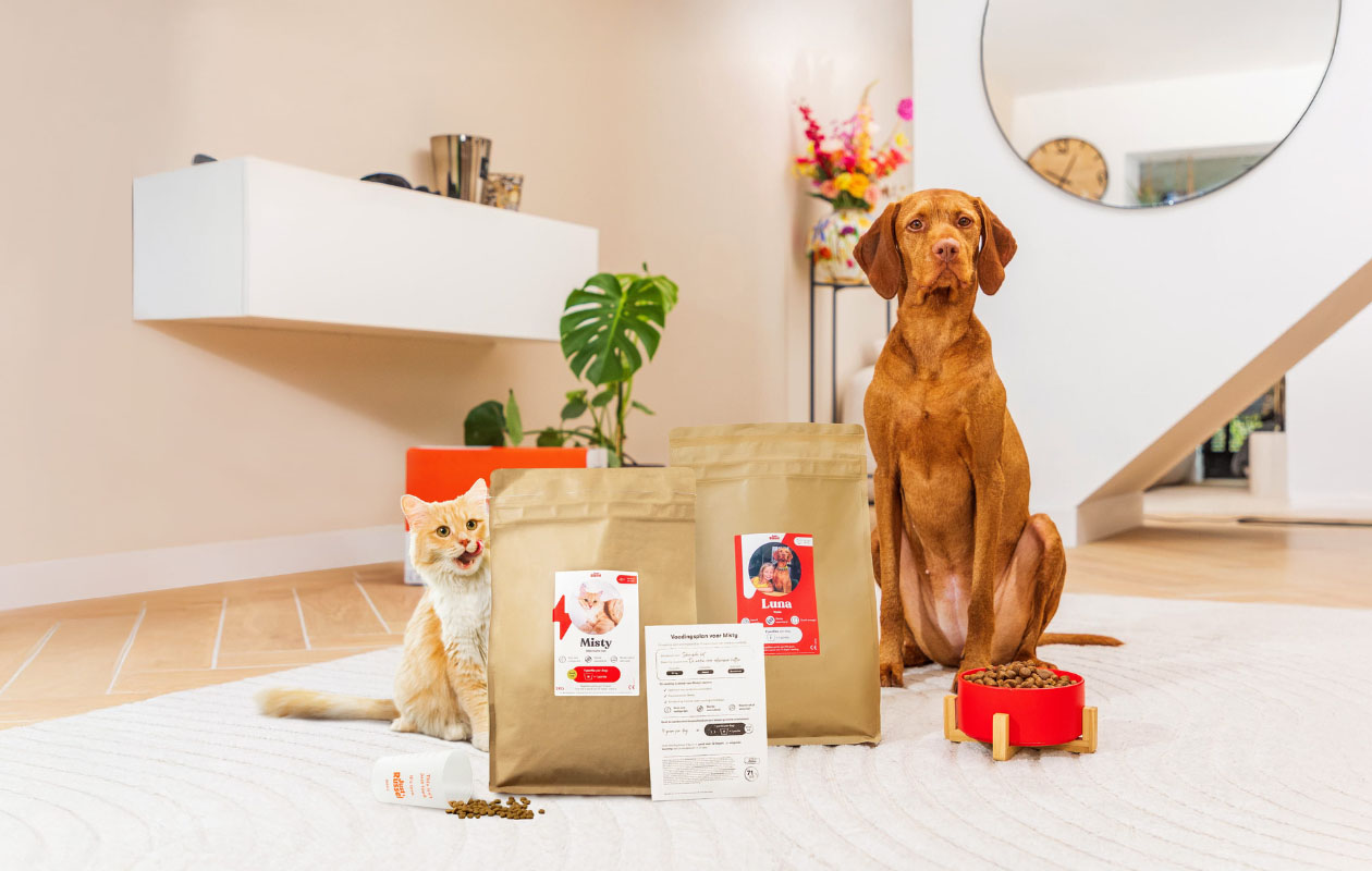 Op maat gemaakte honden- en kattenvoer van Just Russel