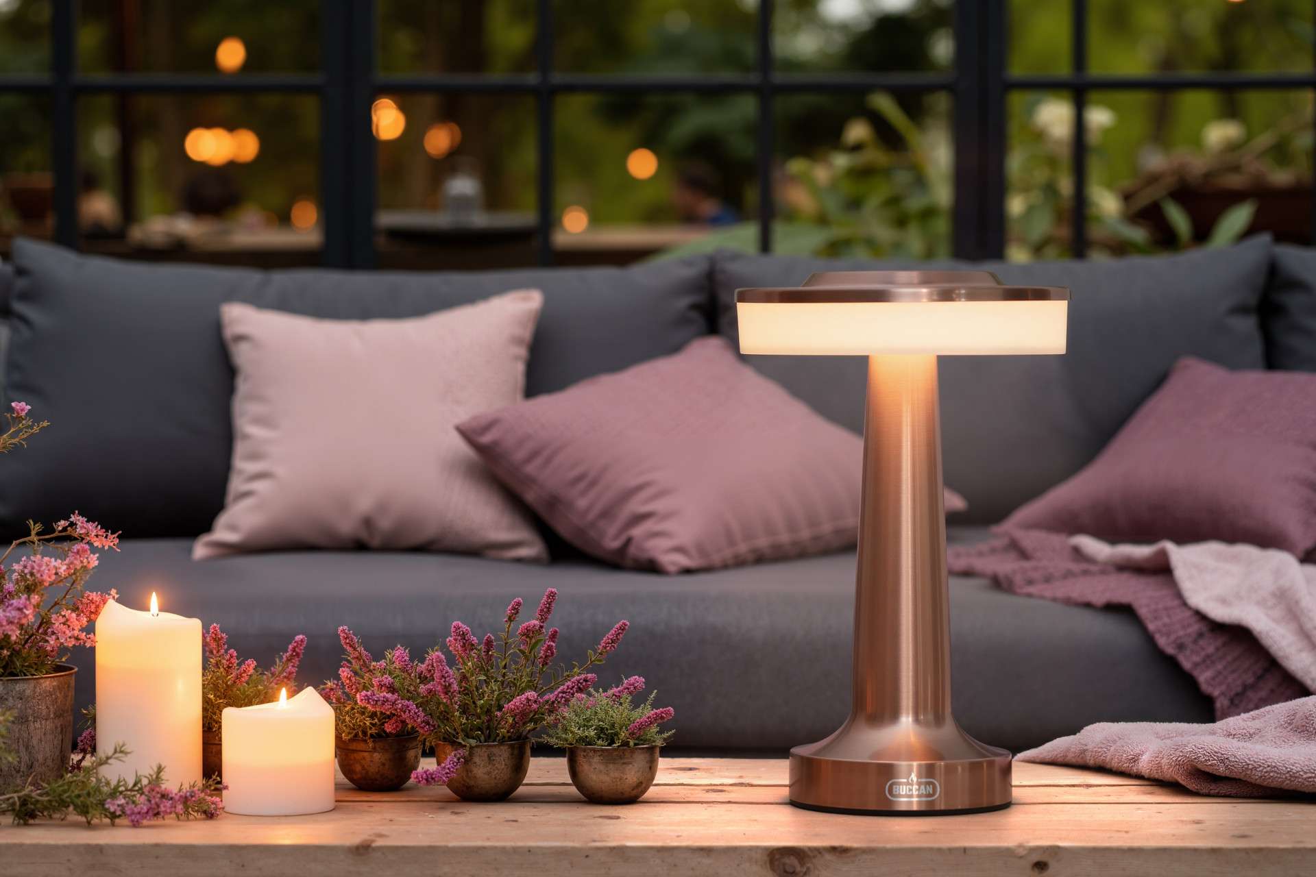 Buccan dumbbell tafellamp Nova rosegoud