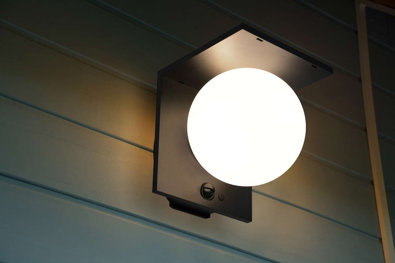 Hyundai Lighting Solar wandlamp - Jupiter