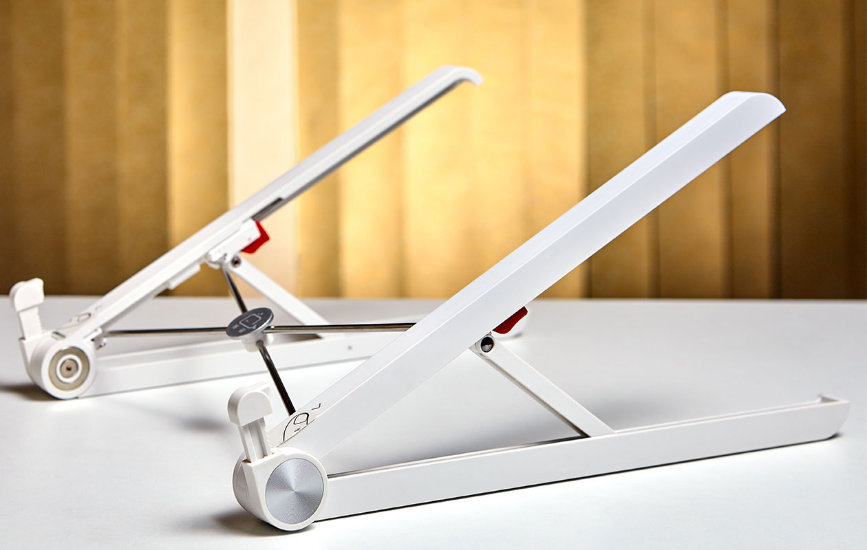 Technosmart Table pour ordinateur portable compacte