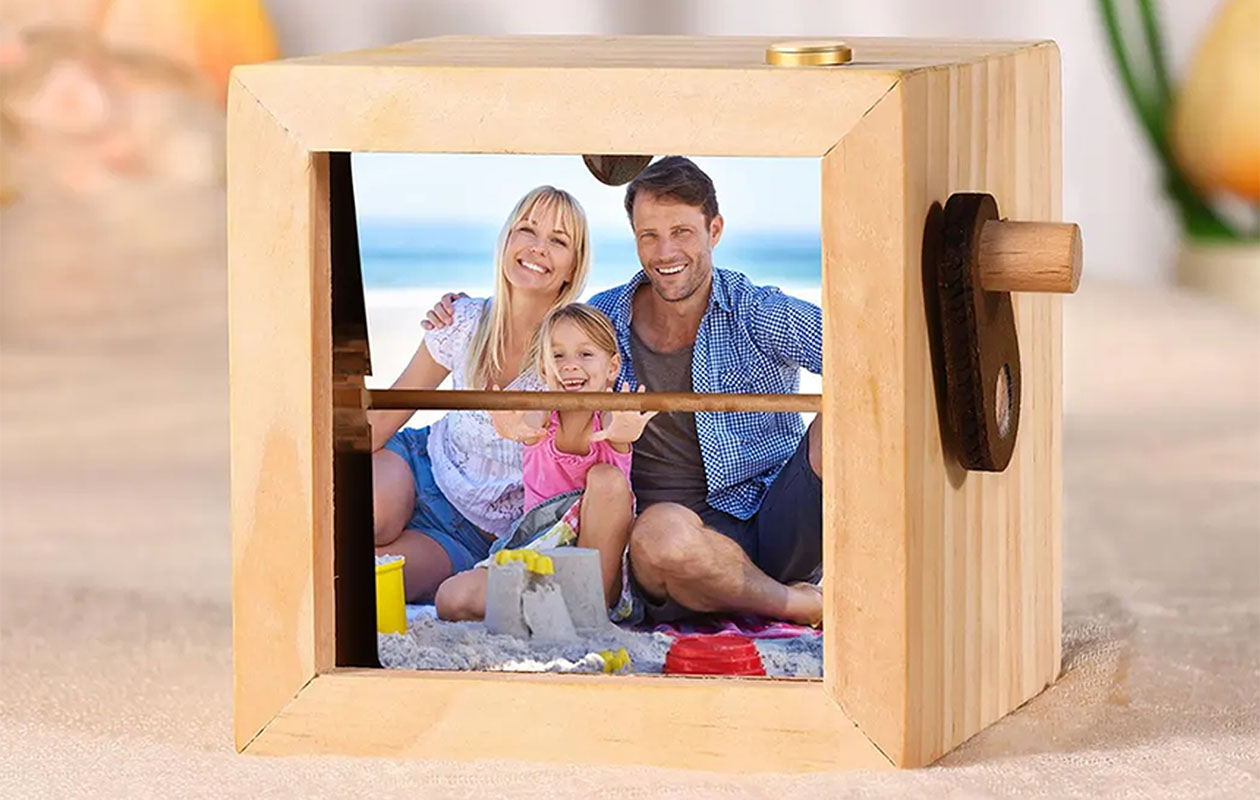 Ontvang €40 korting op een gepersonaliseerde houten fotolijst