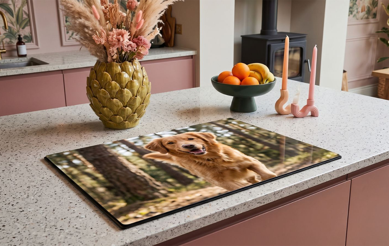 Profitez de 55 € de réduction sur un protège-plaque à induction avec votre propre photo ou une image de la collection