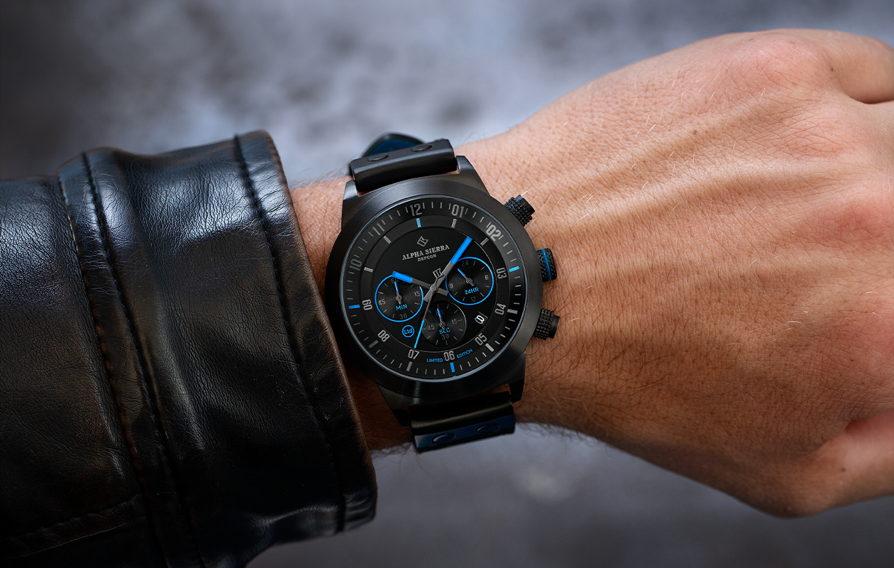 Herenhorloge van Alpha Sierra Watch Co. (Defcon LGM36BL)