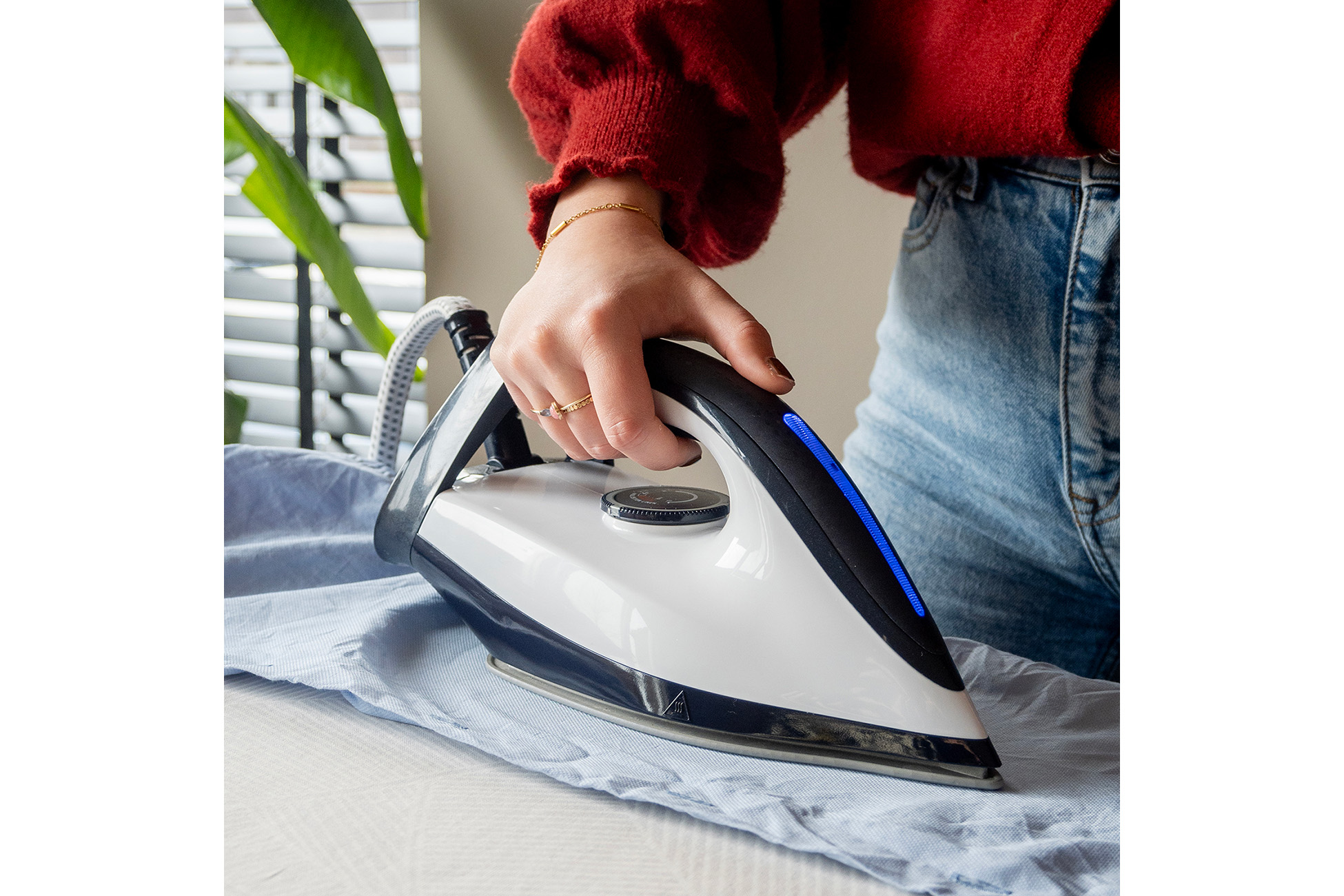 BREND BR-2231 Stoomstrijkijzer met Stoomgenerator van 1500 ml – Wit