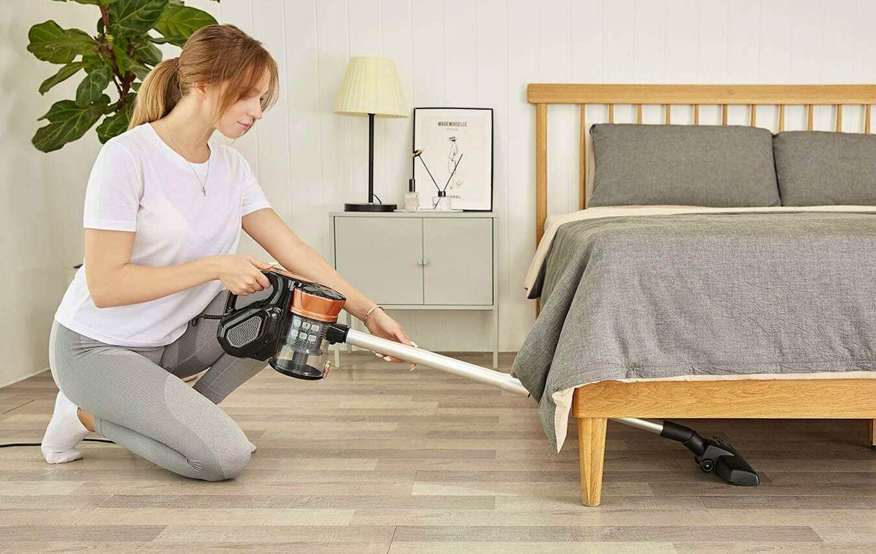 Hyundai Electronics - Aspirateur-balai - Léger - 600 Watts - Rose gold