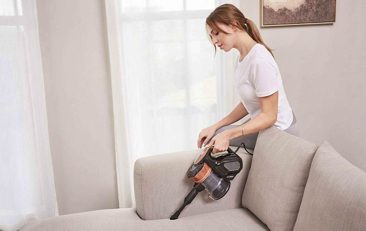 Hyundai Electronics - Aspirateur-balai - Léger - 600 Watts - Rose gold