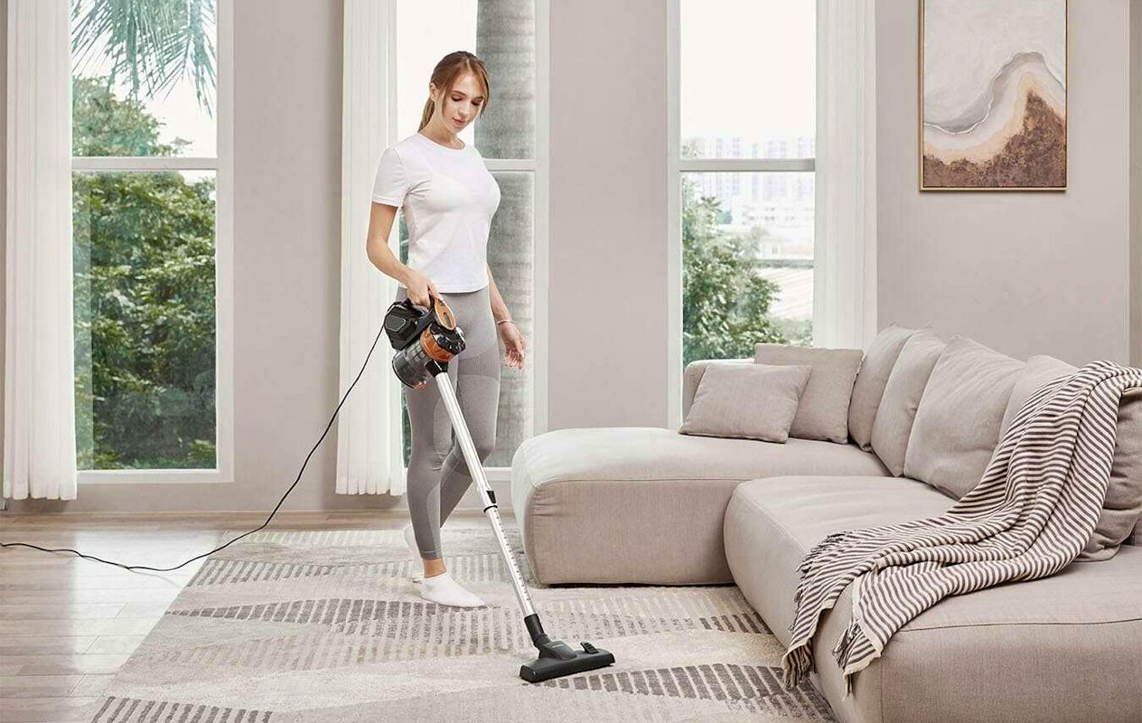 Hyundai Electronics - Aspirateur-balai - Léger - 600 Watts - Rose gold