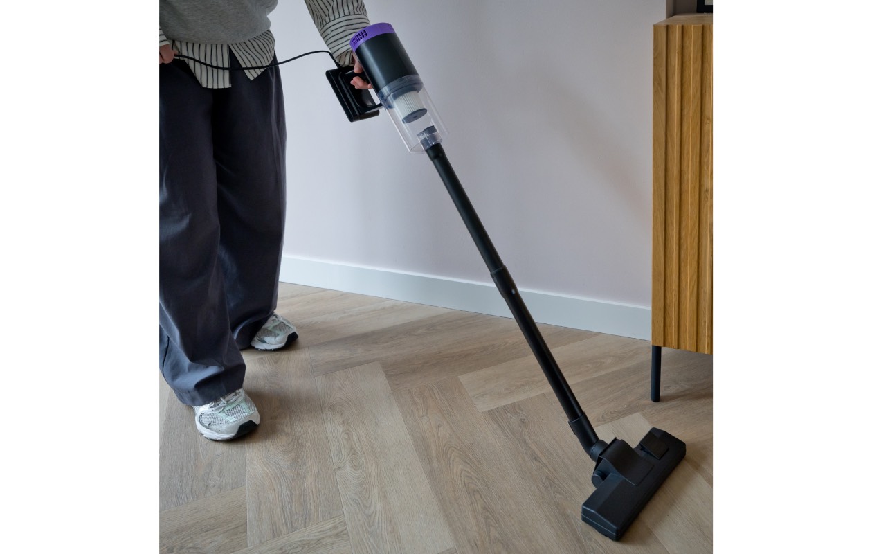 Nexxt - Aspirateur balai et à main filaire 2-en-1