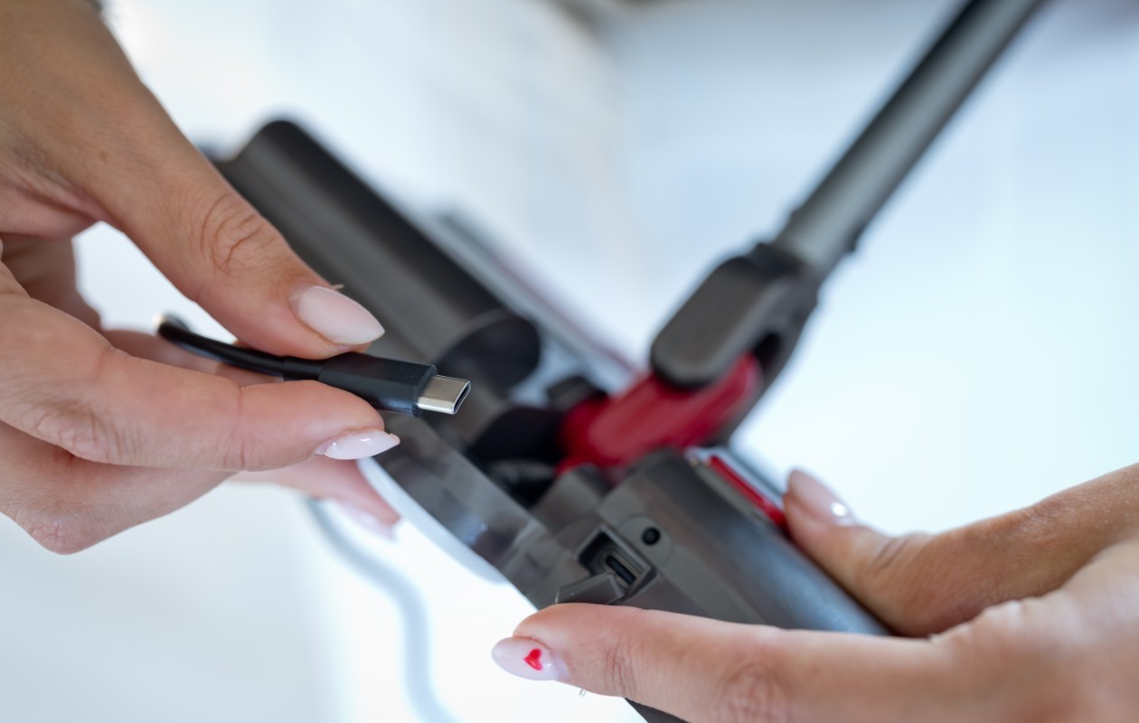 Nexxt - Cordless Voom Sweeper