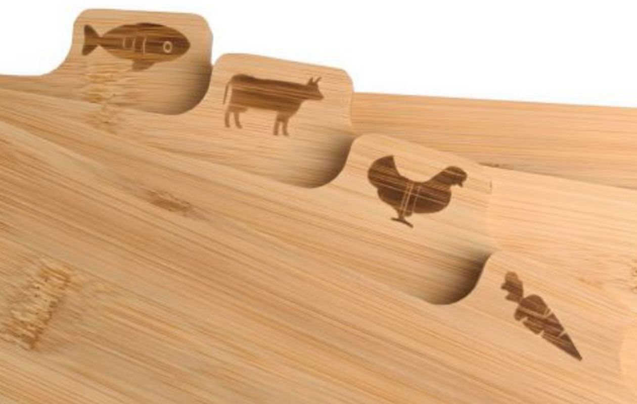 Set de 4 planches à découper en bambou avec support