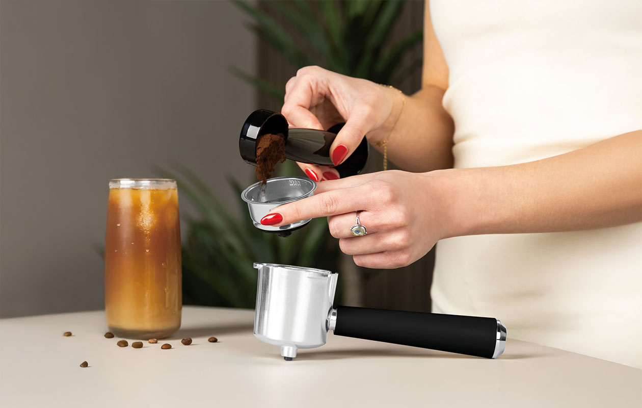 Berlinger Haus Digitale Espressomachine 3-in-1 – Zwart/Rose