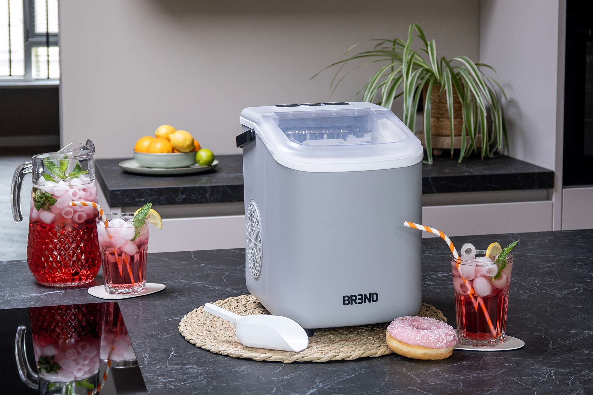 BREND Machine à glaçons avec cuillère à glace