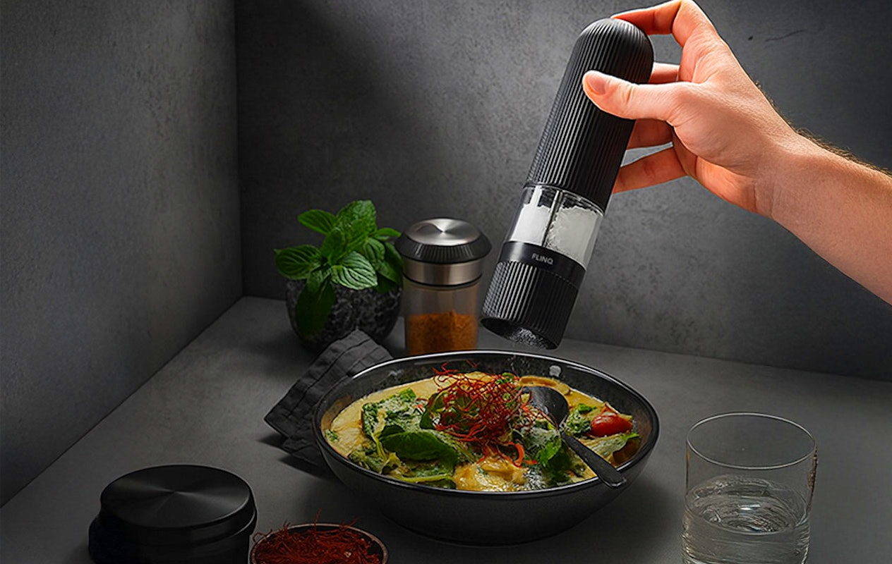 Russell Hobbs Set Elektrische Peper- En Zoutmolens Met Keramisch Maalwerk En Verlichting Russell Hobbs Set Elektrische Peper- En Zoutmolens Met Keramisch Maalwerk En Verlichting
