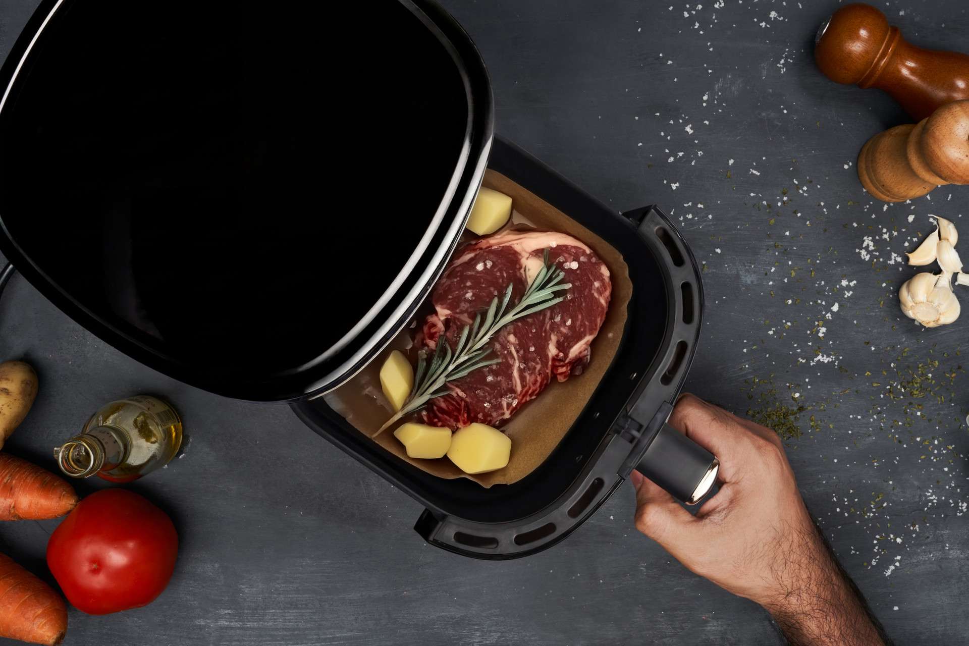Hyundai Electronics - Digitale airfryer 4.2 Liter - Zwart Rosegoud