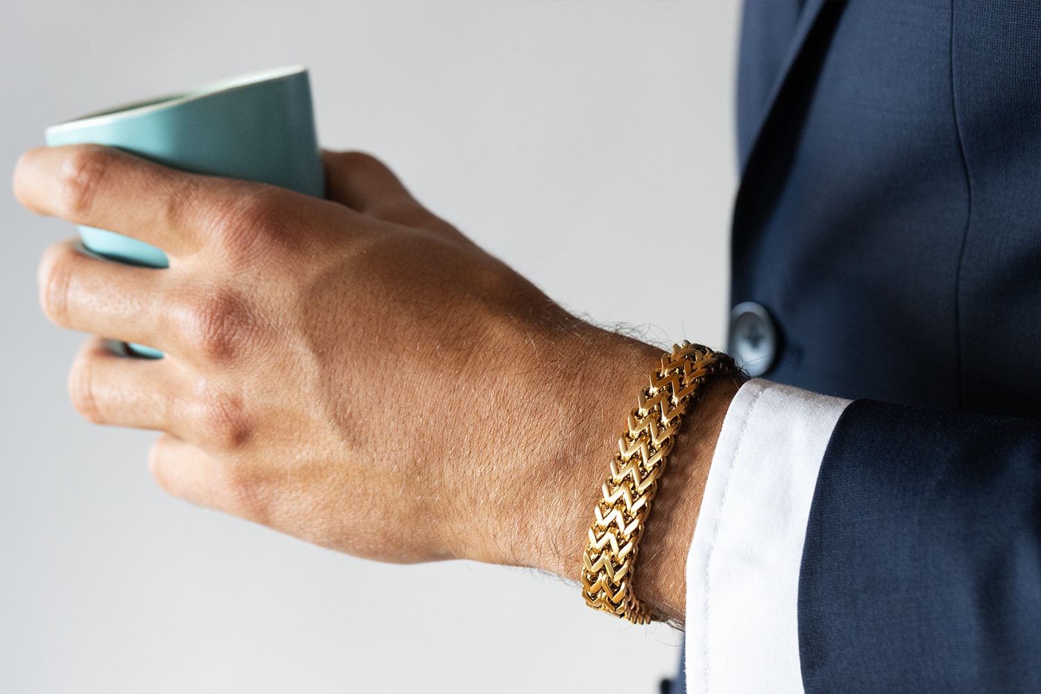 Alpha Sierra herenarmband goudkleurig roestvrij staal