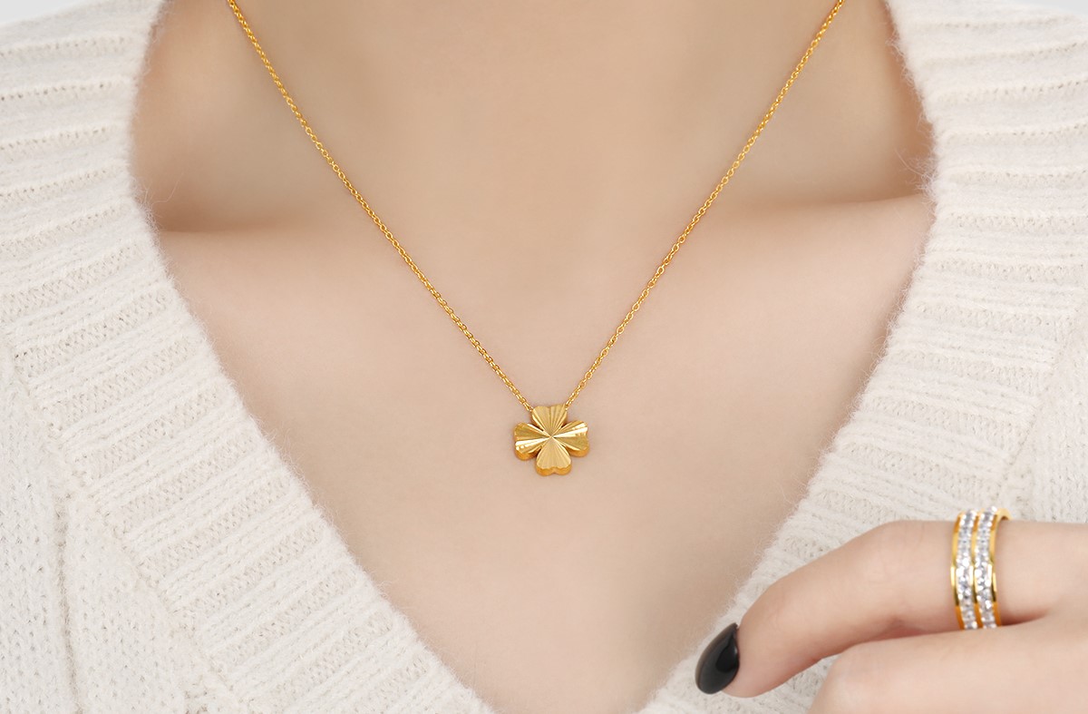 Ketting met Klavertje Hanger in Goudkleur