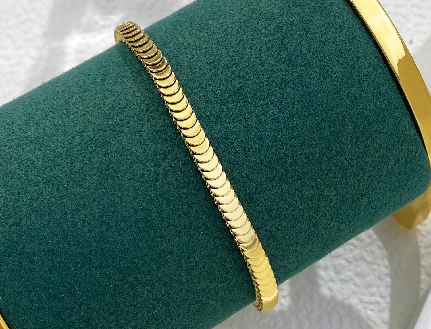 Luxe schubben armband goud verguld