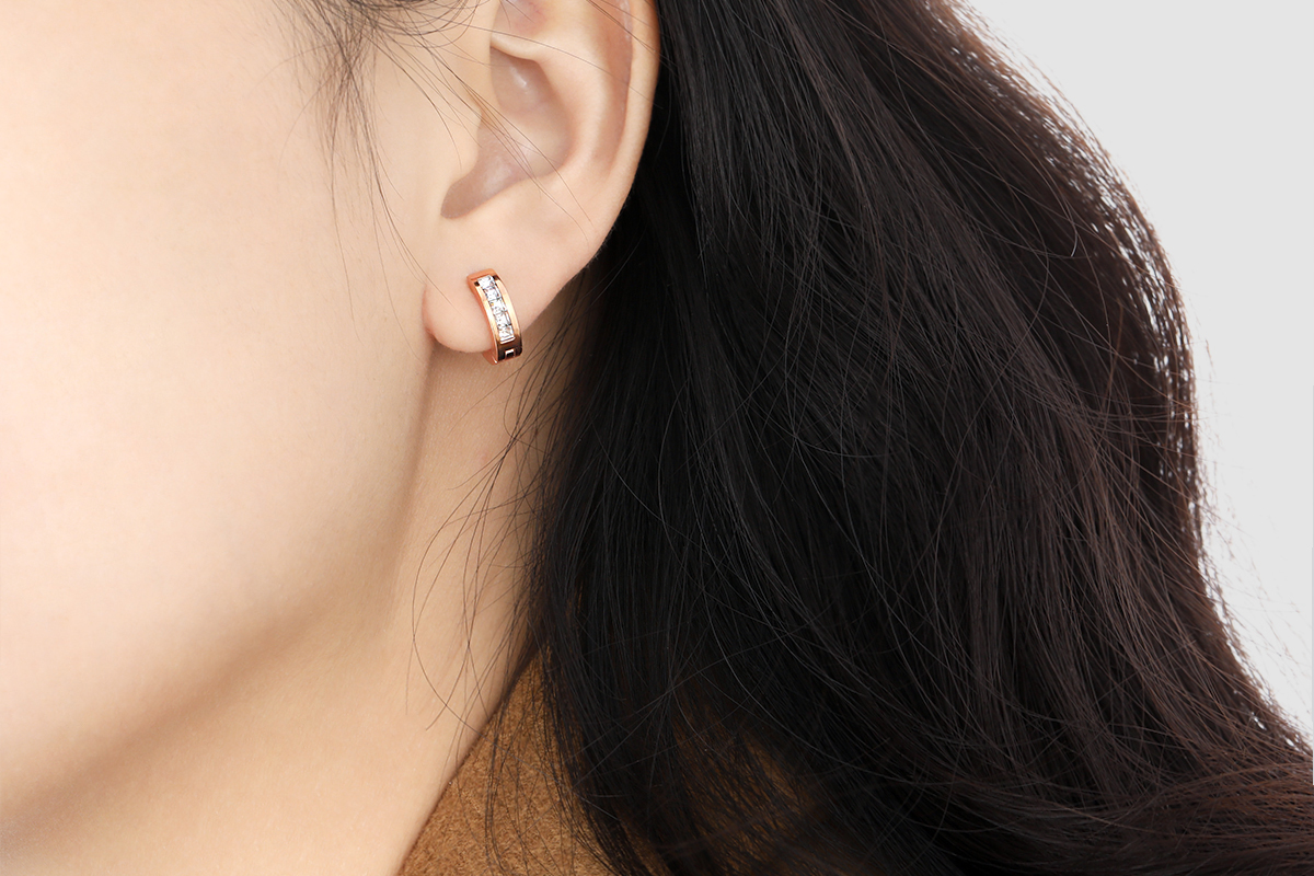 Roségoudkleurige oorbellen met zirconia