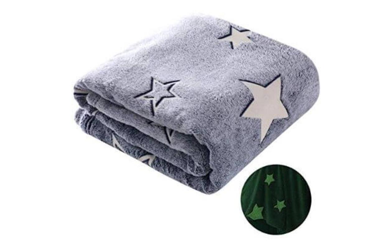 Blankglow fleecedeken met glow-in-the-dark sterren