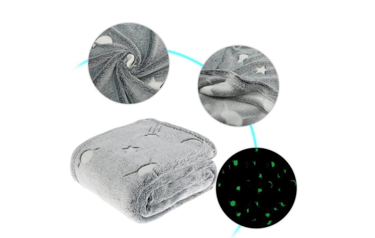 Blankglow fleecedeken met glow-in-the-dark sterren