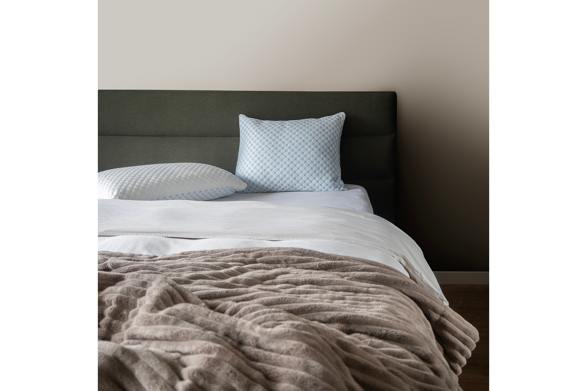 BREND BR-2233 Aanpasbaar Hoofdkussen voor Elk Type Slaper – 50 x 70 cm