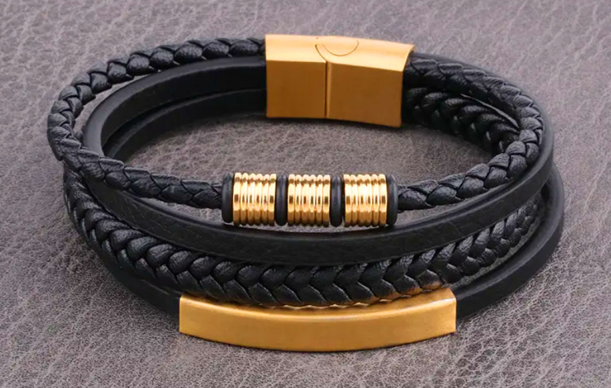 Stijlvolle leren armband met RVS accenten